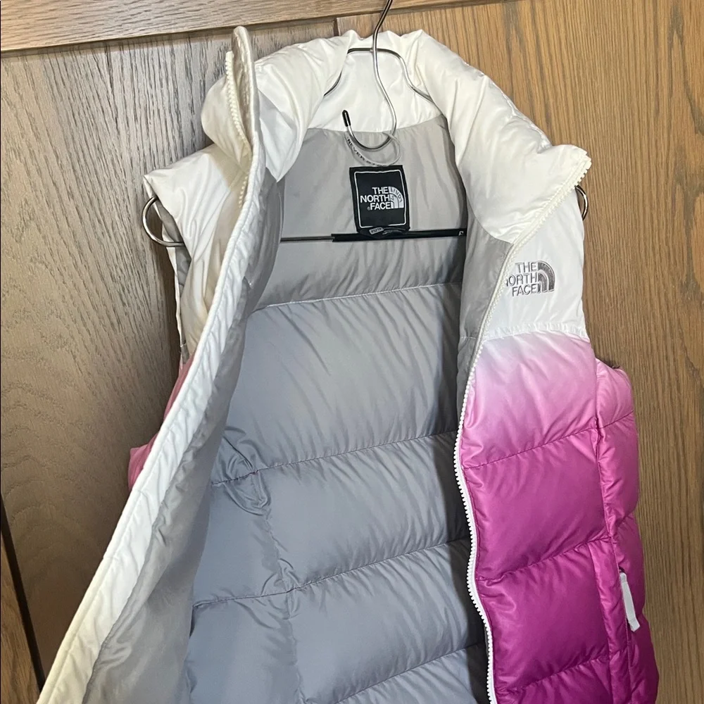 The North Face Pink and White Ombre women’s XS Vest - Picture 7 of 10